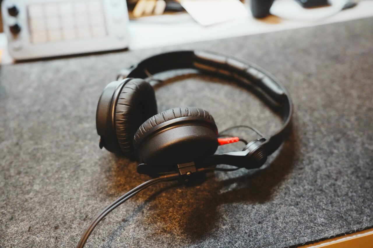 HD25